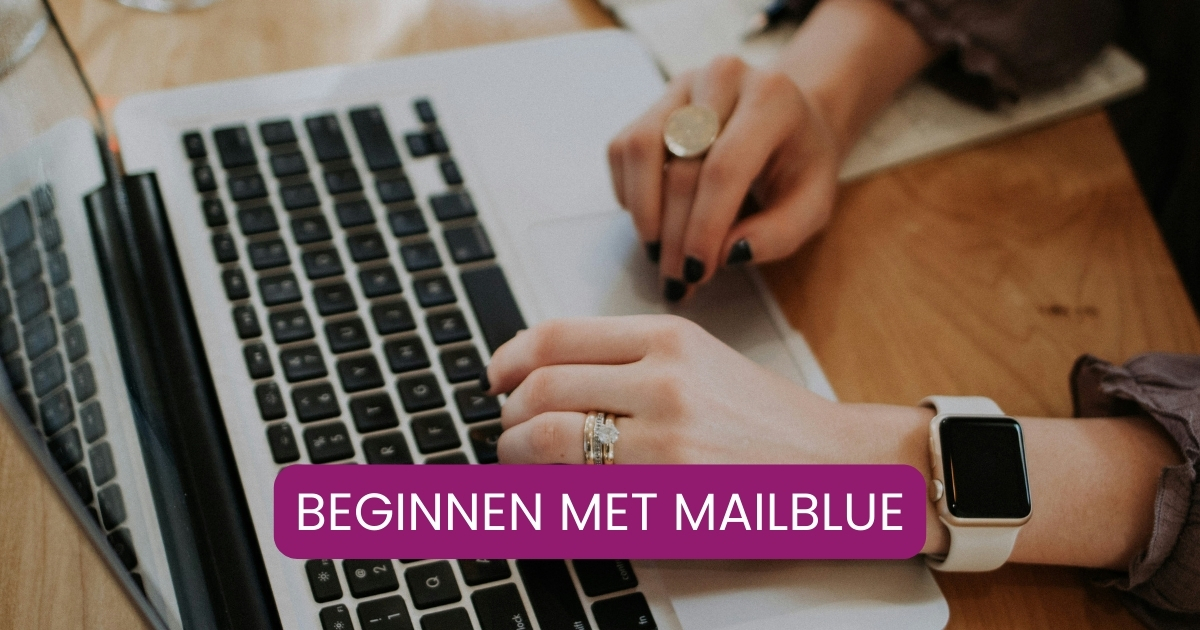 Beginnen met Mailblue, afbeelding van typende handen op laptop